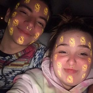 Meet your Posher, Mia